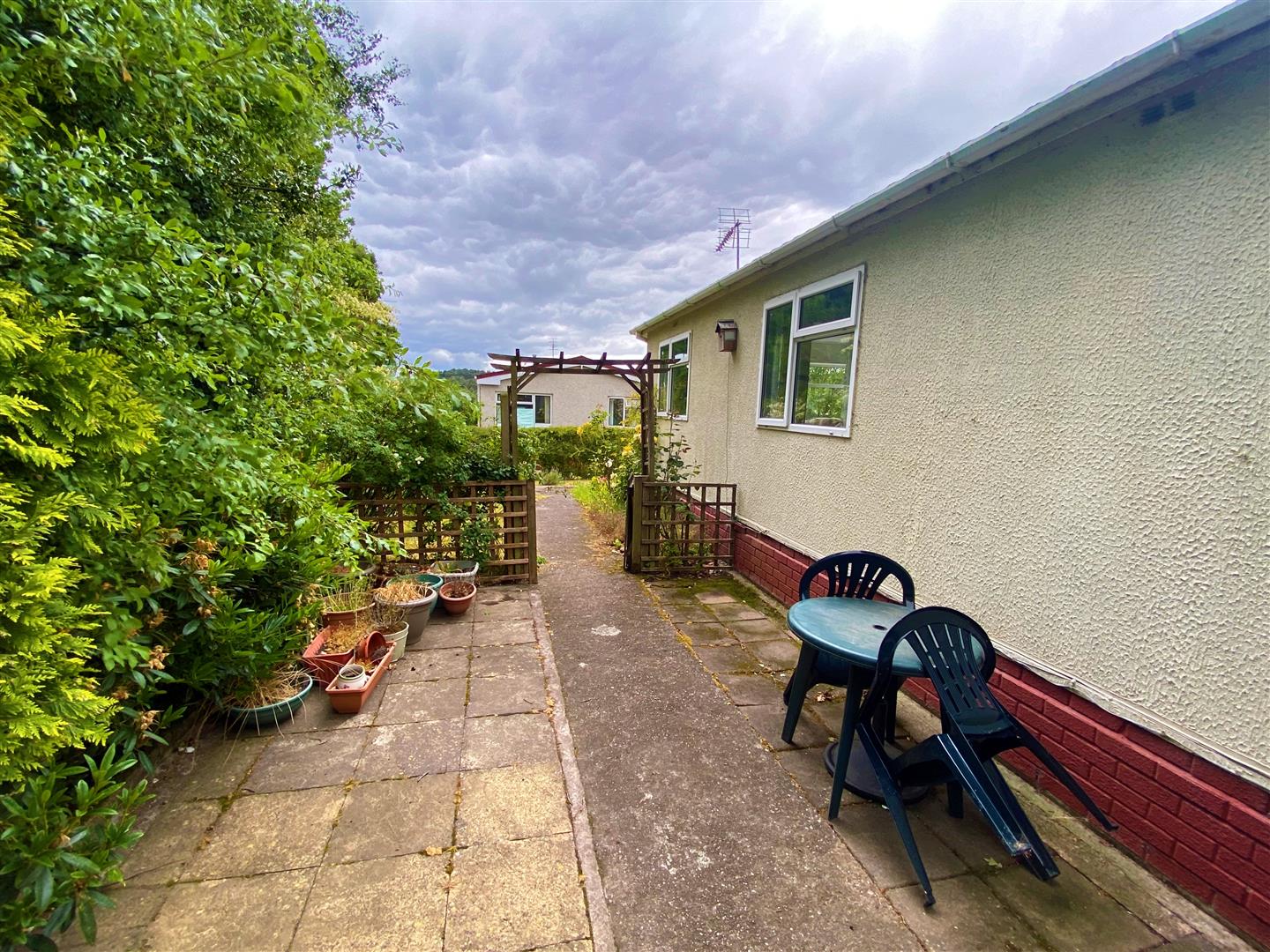 The Pines Homes Park, Huntington, Cannock Jayman Estate Agents